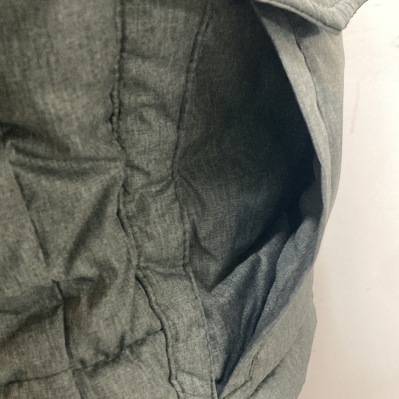 New! All In Motion Boys Gray Short Puffer Jacket Medium - Picture 4 of 6